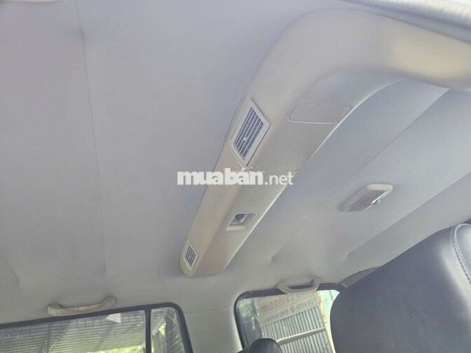 Isuzu Hi-Lander 2006 Dầu Tự động Nâu