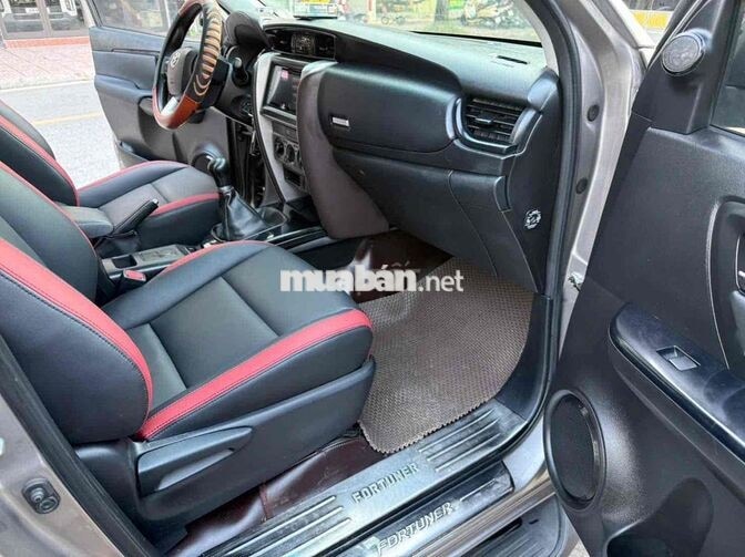 Toyota Fortuner 2.4L 2019 Số sàn Nâu