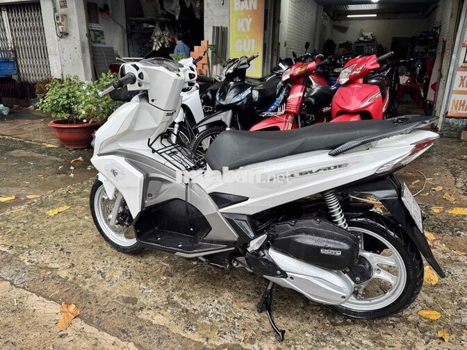 Honda Air Blade Trắng 2023