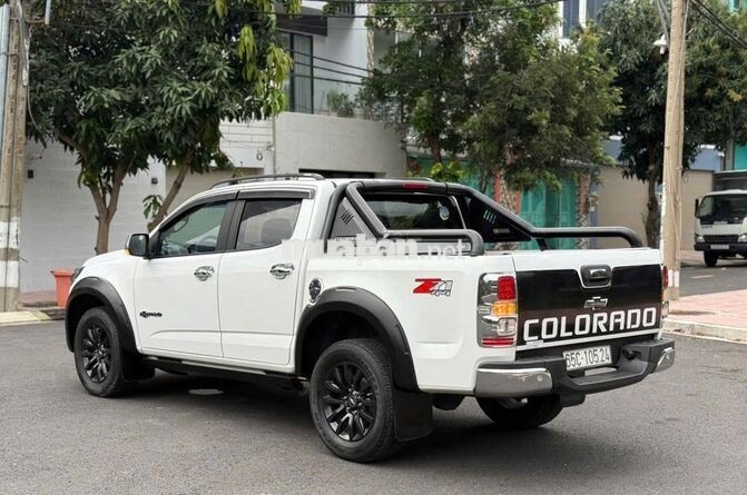 Colorado LTZ 2.8AT 4x4, phiên bản kỷ niệm 100năm