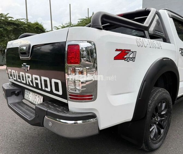 Colorado LTZ 2.8AT 4x4, phiên bản kỷ niệm 100năm