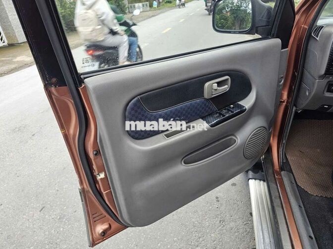 Isuzu Hi-Lander 2006 Dầu Tự động Nâu