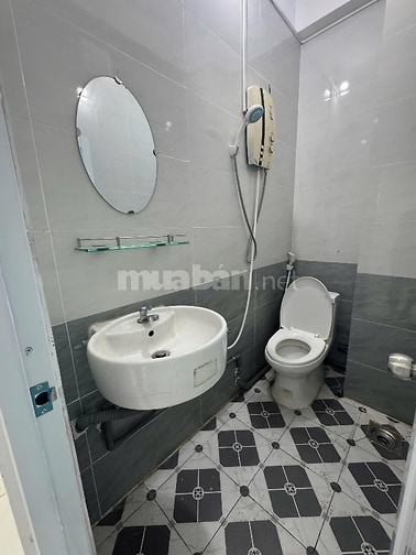 Nằm NGAY TRÊN ĐƯỜNG SỐ 11N phòng thoáng mát rộng rãi
