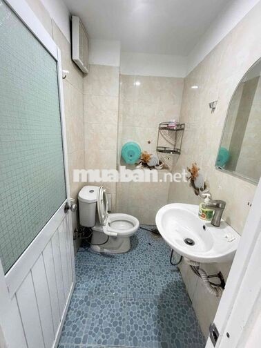 Nhà trệt nguyên căn đẹp 4x18m 02phòng 3máy lạnh KDC ĐH Y Dược