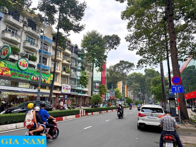 BÁN NHÀ MẶT TIỀN KINH DOANH : 107 - 109 AN DƯƠNG VƯƠNG - P. 8 - Q. 5