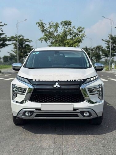 Mitsubishi Xpander Premium 2024 Trắng 5 vạn km