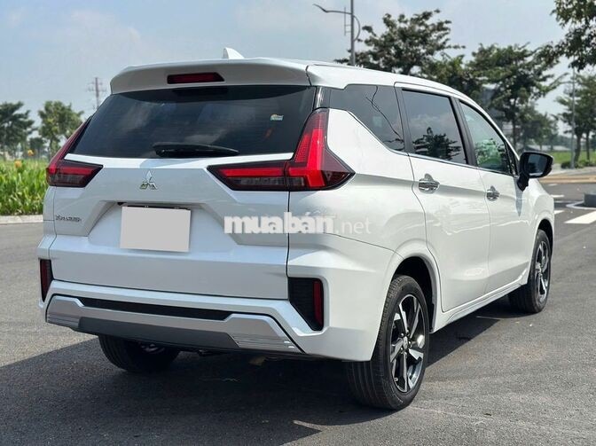 Mitsubishi Xpander Premium 2024 Trắng 5 vạn km