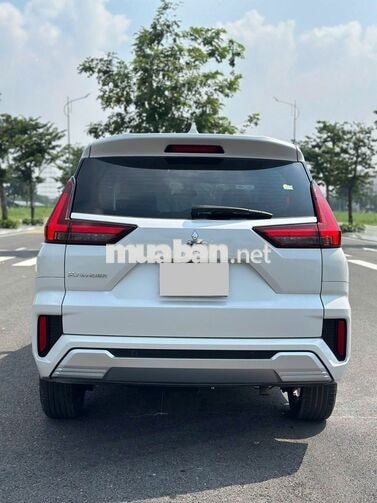 Mitsubishi Xpander Premium 2024 Trắng 5 vạn km