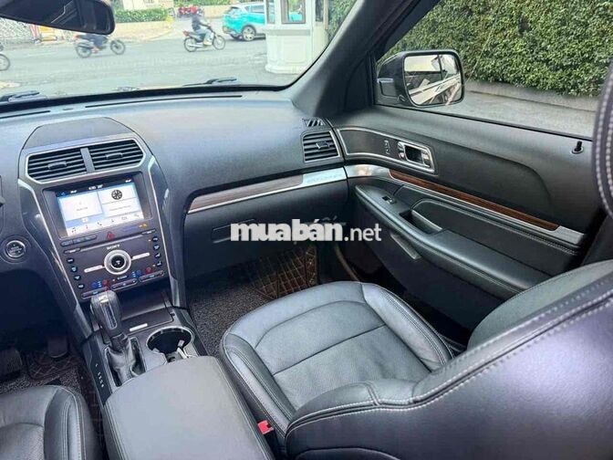 Ford Explorer 2019 Đen Mỹ 30000 km