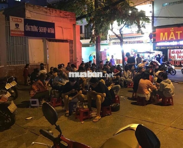 NHÀ CHO THUÊ ĐỐI DIỆN TRƯỜNG CẤP 3, Sát trường Đại học