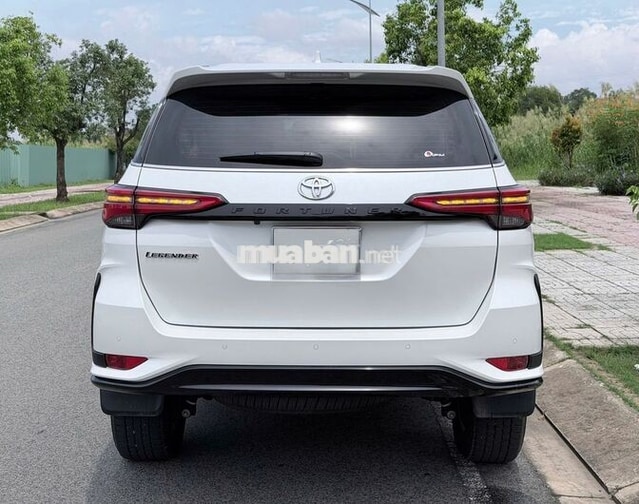 Toyota Fortuner 2025 Legender 9.000 km