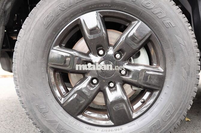 🚘 FORD EVEREST NHẬP THÁI – SẢN XUẤT 2018