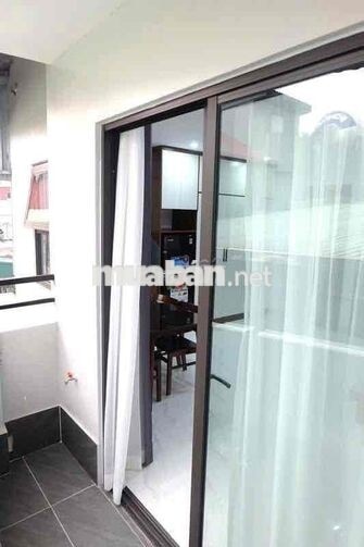 phòng studio,ban công_diện tích 40m2_Hồ Văn Huê