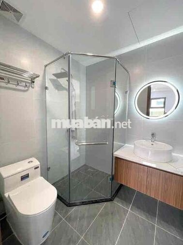 phòng studio,ban công_diện tích 40m2_Hồ Văn Huê