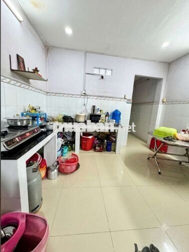 bán nhà tên lửa 83m2 hẻm ô tô thông 3pn,3wc