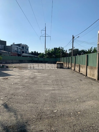 Mặt bằng 2 mặt  nhựa 6m 900m2 kho 350m2 giá 19tr