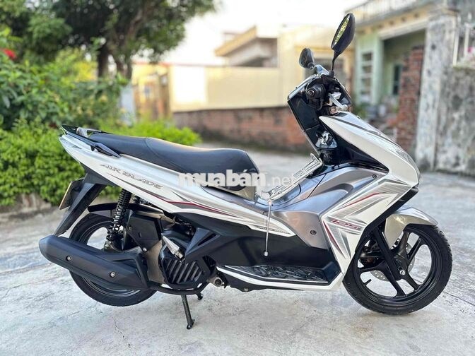 Honda Air Blade 125 Trắng Xám