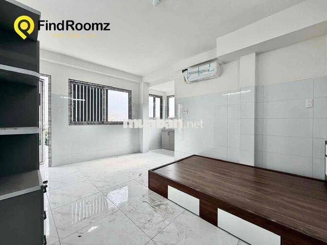 PHÒNG TRỌ GIÁ RẺ BAN CÔNG GẦN ĐH VĂN LANG - ĐH NGUYỄN TẤT THÀNH