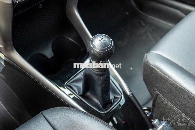 Toyota Vios 2020 MT Bạc