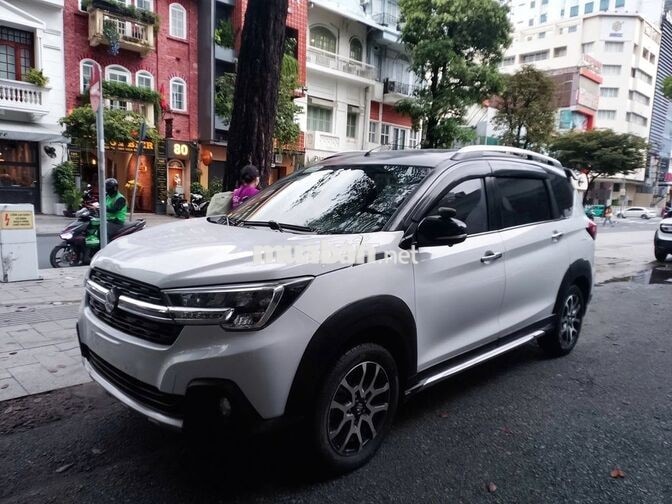Suzuki XL7 AT 7 chỗ trả trước từ 49 triệu nhận xe