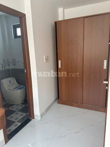 Cho thuê nhà nguyên căn mới xây đầy đủ nội thất tiện nghi, 