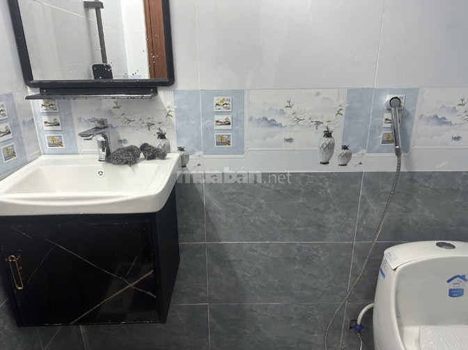 Cho thuê nhà nguyên căn mới xây đầy đủ nội thất tiện nghi, 