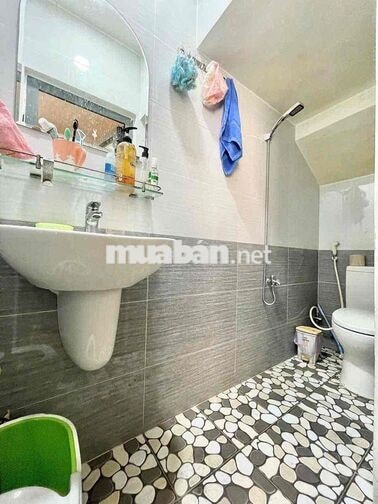 Mình cần pass phòng này ở phú nhuận