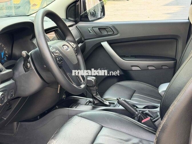Ford Ranger XLS 2021 Tự động 9 vạn km Đen