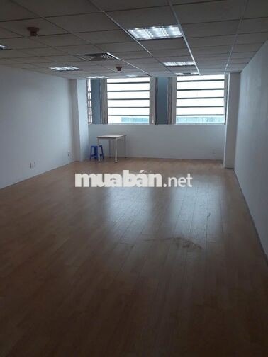 Văn phòng 50m2 Phổ Quang, TB - Full nội thất, Giá 11tr/tháng