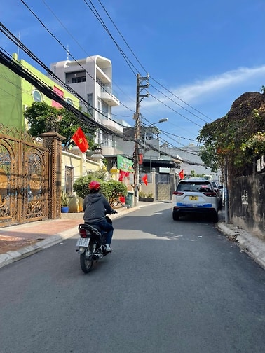 Bán đất mặt tiền đường Quang Trung, Quận 9, vị trí đẹp, 4x20m, sổ hồng