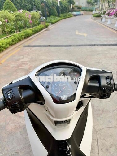 Honda SH 125 2016 màu Trắng smartkey