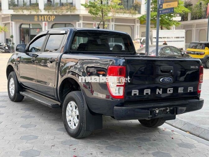 Ford Ranger XLS 2021 Tự động 9 vạn km Đen