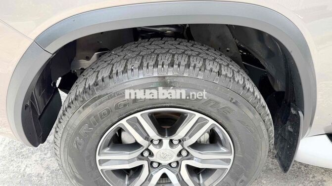 Toyota Fortuner 2022 2.4AT 25.000 km Thương Lượng