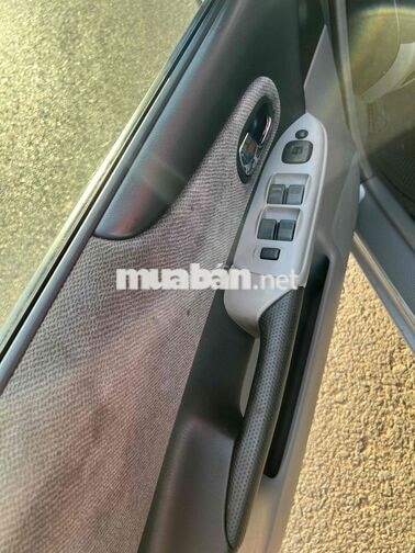 Mazda 323 2002 Bạc