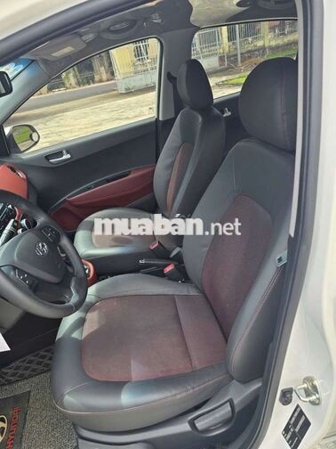 Hyundai Grand i10 2019 1.2 AT 52000km Trắng