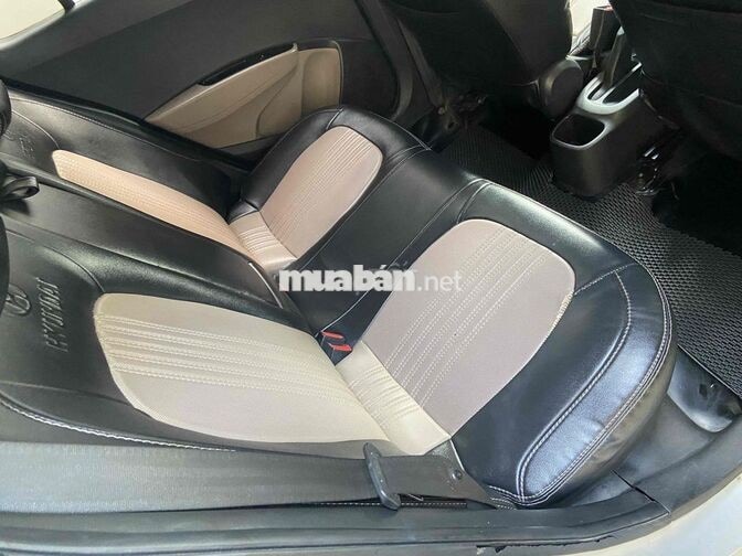 Hyundai I10 Sedan 2014 Số sàn 1.2 Bạc