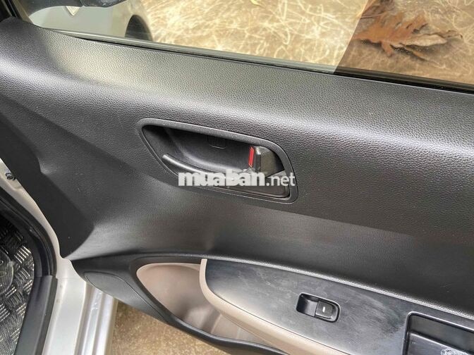 Hyundai I10 Sedan 2014 Số sàn 1.2 Bạc