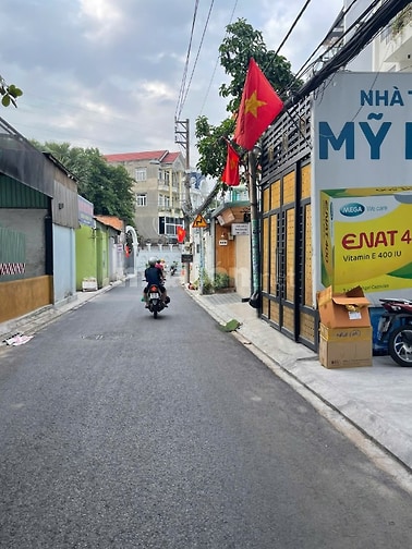 Bán đất mặt tiền đường Quang Trung, Quận 9, vị trí đẹp, 4x20m, sổ hồng