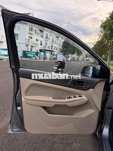 FORD FOCUS 2010 SỐ SÀN