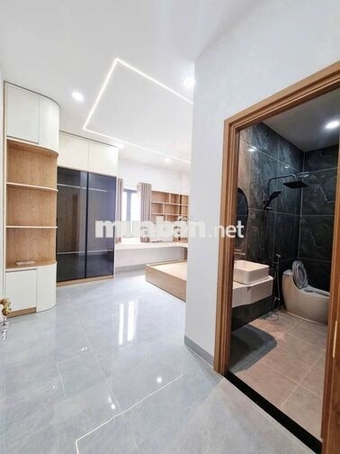 Bán nhà 4 tầng MT Hiệp Thành 12 Quận 12 4.7x25m