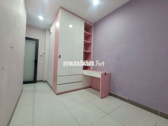 CHUNG CƯ PHAN VĂN KHỎE GIÁ 2 TỶ CÓ THANG MÁY