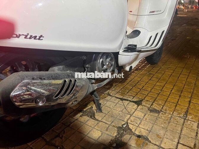 Vespa Iget ABS 2018 Trắng