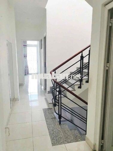 Chính chủ cho thuê nhà có nội thất, Đường bình thành, Bình Tân
