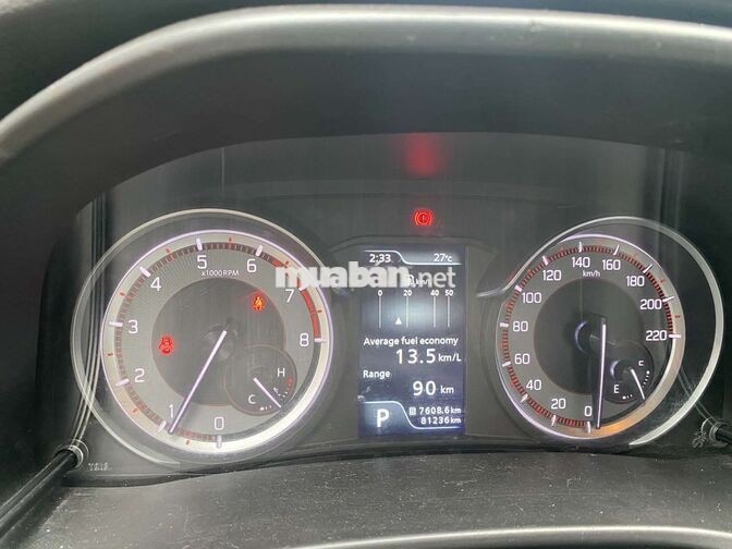 Suzuki XL7 GLX AT 2023 Trắng 7 chỗ