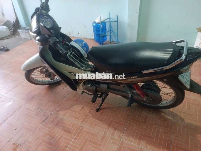 Xe còn đẹp va moi