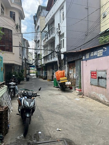 Bán nhà 2 tầng hẻm trước nhà 5m số 429/6 ĐBPhủ cách MT 3 căn
