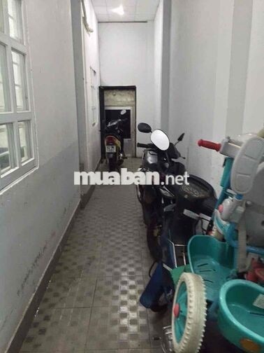 phòng trọ quân 7- ĐH Markerting, Nguyễn tất thành