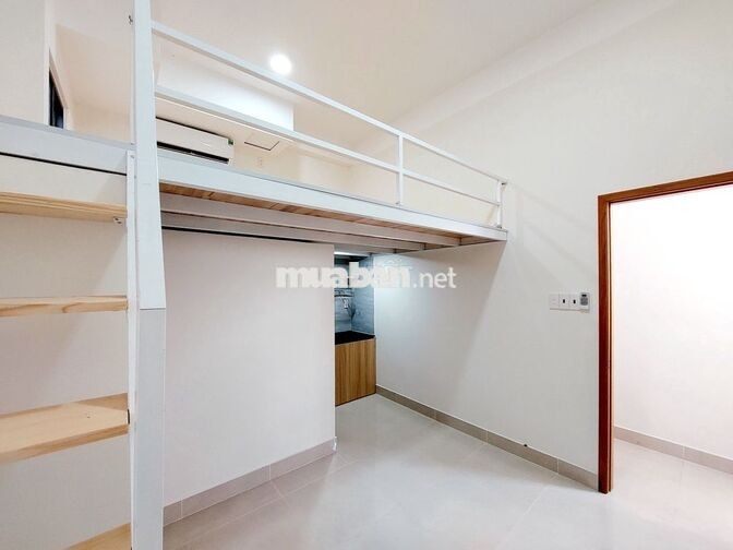 Ngay CV Gia Định, BV 175, Đại Học Đại Việt -5p Đi Sân Bay Tân Sơn Nhất