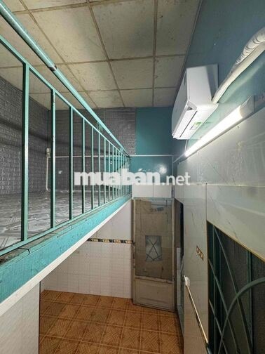 PHÒNG TRỌ QUẬN 4 GIÁ RẺ - PHÒNG CÓ MÁY LẠNH