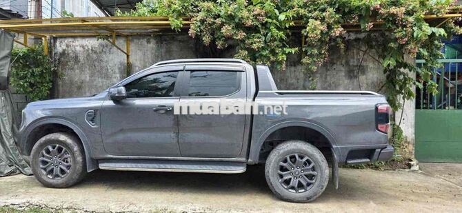 CHÍNH CHỦ BÁN Ford Ranger 2023 4x4 gần 61k km, Xám